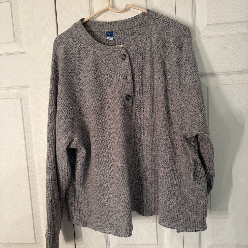 Old Navy Gray Sweater